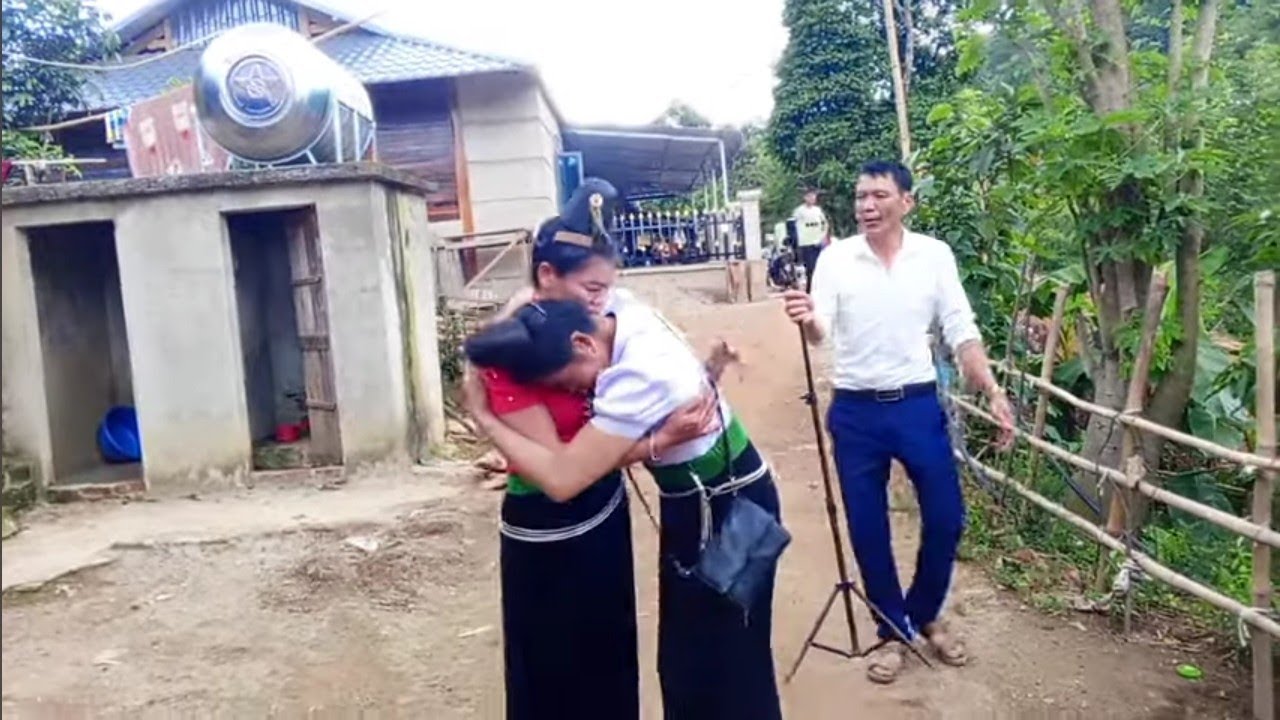 vợ chồng chị gái lò thêu hát giao duyên với lò điêu cực kỳ hay