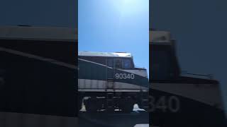 Amtrak Cascades 503 flies thru Hubbard OR with some amazing K5LA horn action.