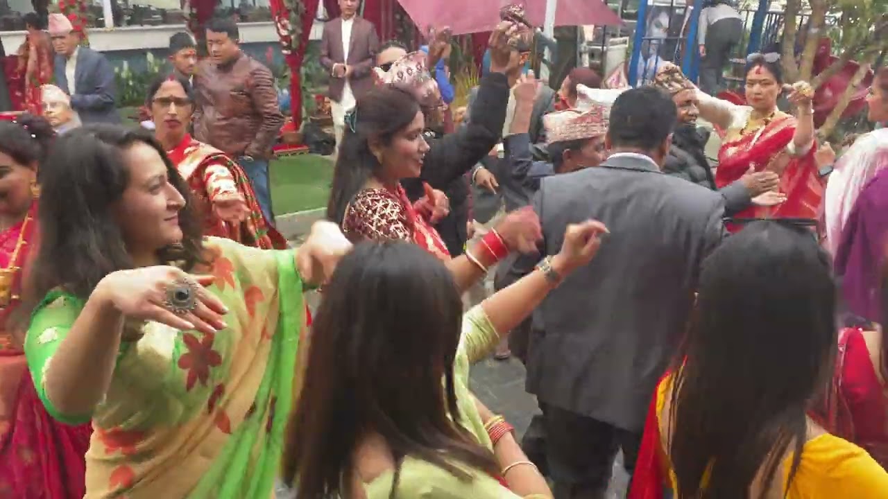 दोलाखाको चरिकोट ऊखुबारी को बिवाह को पन्चेबाजा