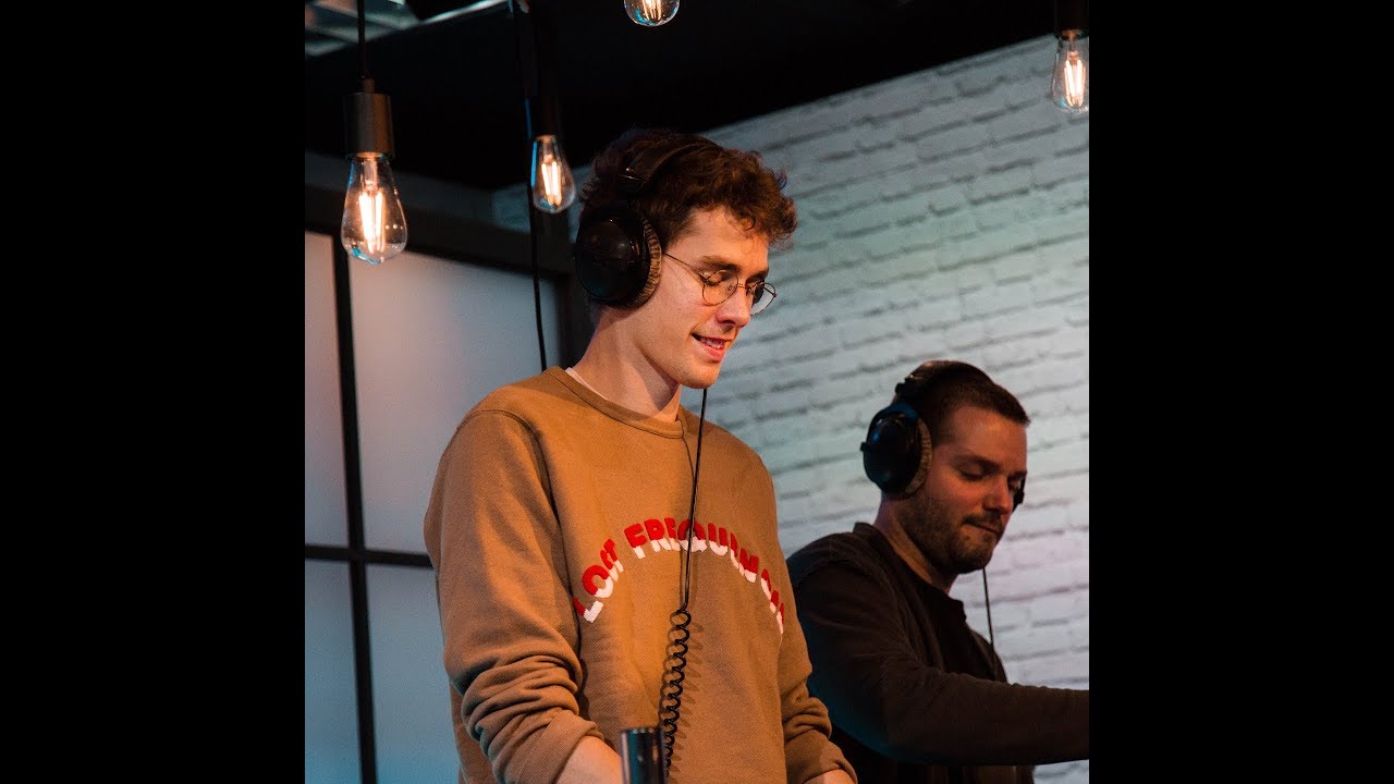 Lost Frequencies & Zonderling - Crazy (live bij Joe)