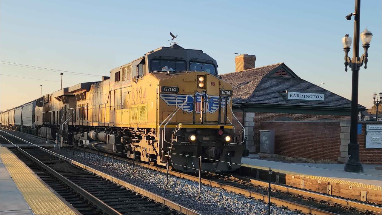 Barrington Railfanning FT. SD75IACC Leader, UP Grain Train, Metra Veterans Unit, And More - 3/2/26
