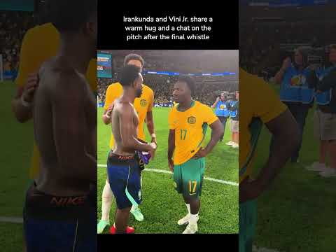 idngoal x aksi toto slot - Irankunda dan Vinicius Jr. berpelukan setelah pertandingan Australia vs Brasil.