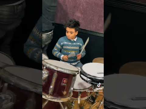 ازاي تعلم الدرامز اول حصه تعليم درامز العالمي احمد طلبه 