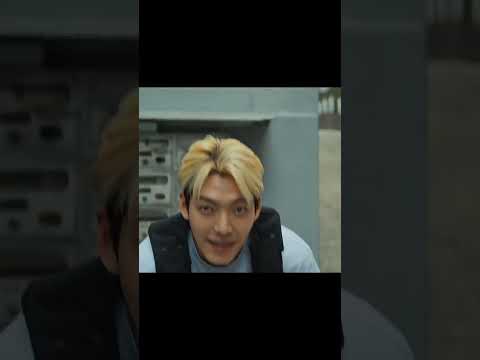 فرحته لما كهربه تجننن فلم ضابط الحزام الاسود