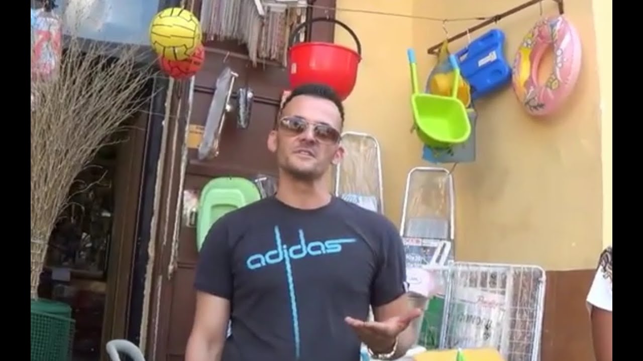 Aversa (CE) - Piazza Savignano, i residenti: 