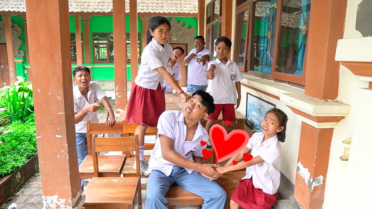 YOGA KETAHUAN SEL1NGKVH SAMA PAC4RNUA DI SEKOLAHAN!!