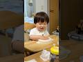 🍎Mugi's post-lunch plate exploration! Shaking it with joy 🎶(1y7m7d No.13)