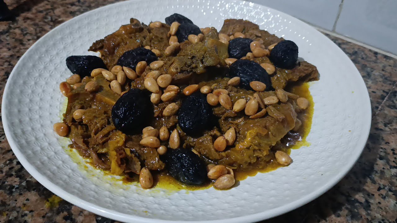 وصفةاللحم مغربية اللحم بالبرقوق خفا زربا كيجي معلك تاكلي صبعانك من وراه اللحم كيجي فتي ياسلام