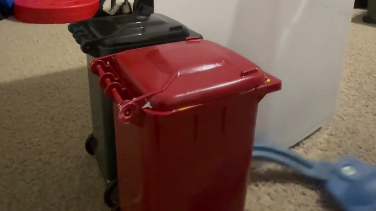 Manningham Garbage and Green waste with MINI BINS!!!