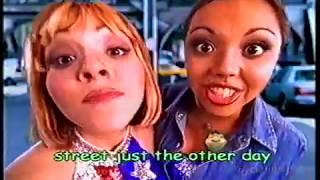 Karaoke Fishtank Daphne & Celeste U.G.L.Y.