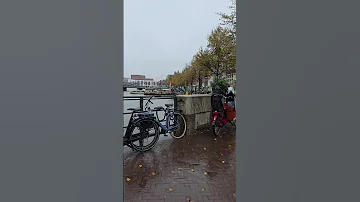 Amsterdam ????