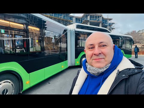 Тбилиси. 18-метровые автобусы вышли на маршрут номер 302.