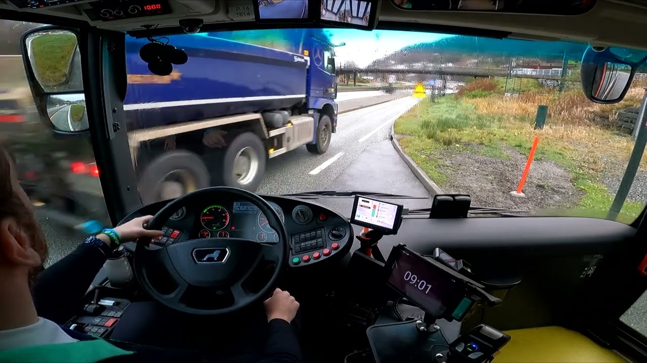 [Onboard] Surprisingly Chill Trip On 3 Express Through The City Center With 18 Meter MAN