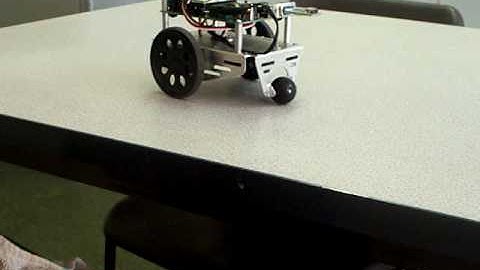 Boe-bot avoiding edges