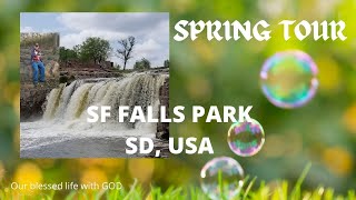 V095 – Spring Tour at Falls Park in SD USA  - magnificent place in the heart of the city