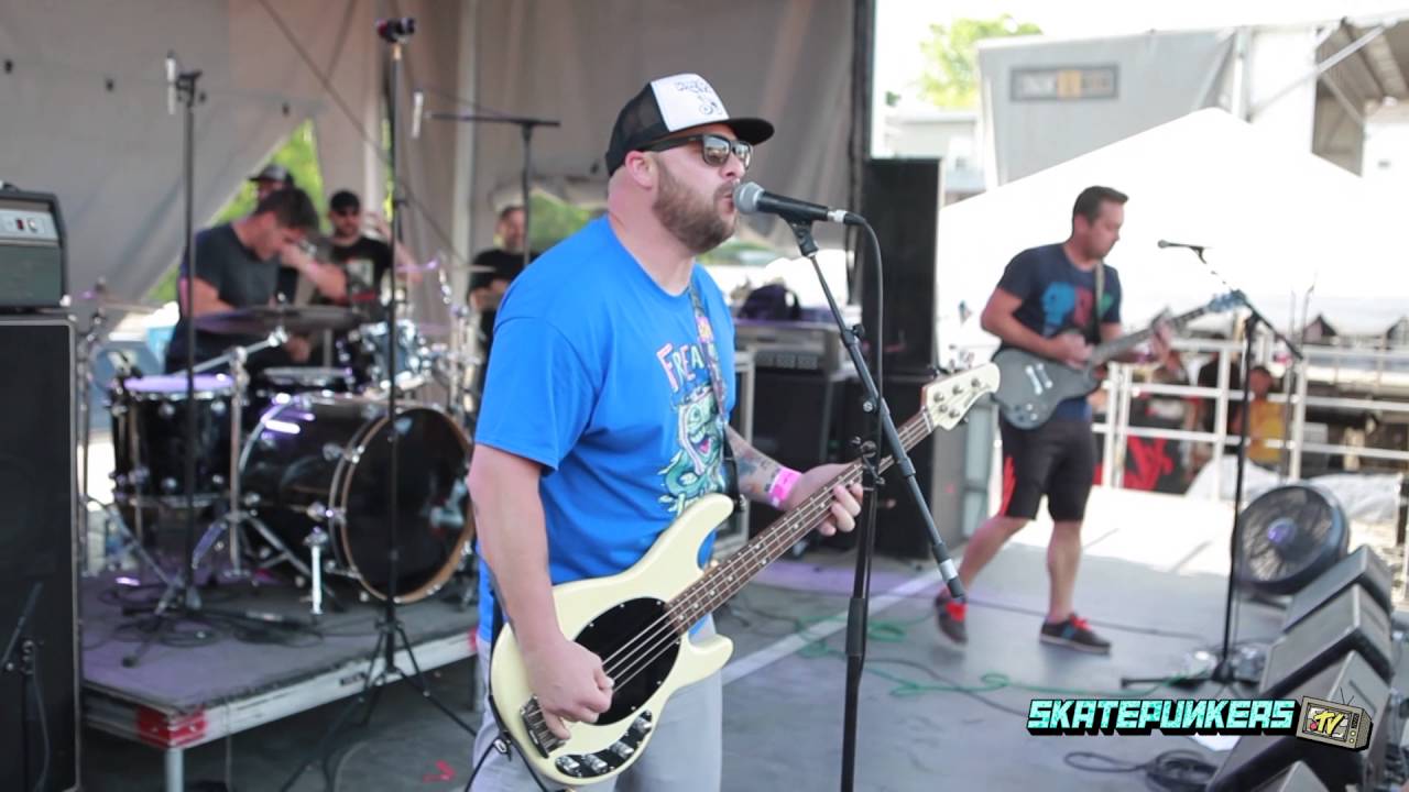 ASSORTED JELLY BEANS 'No Time' live at Amnesia Rockfest 2016 ASSORTED JELLY BEANS 'No Time' live at Amnesia Rockfest 2016
