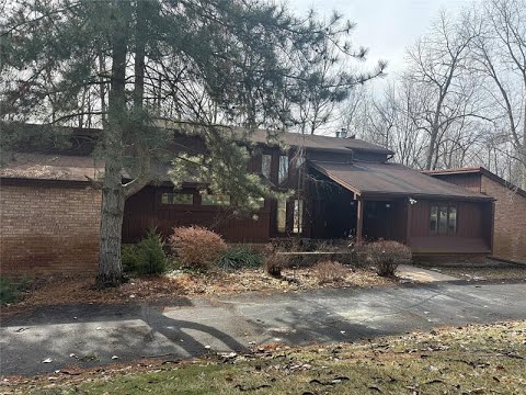 4623 Patrick Road, West Bloomfield, MI home video tour