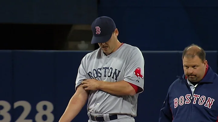 Lackey leaves with injury