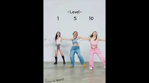 Mina, Jihyo and Momo dancing to talk that talk #Twice #Talkthattalk #TTT