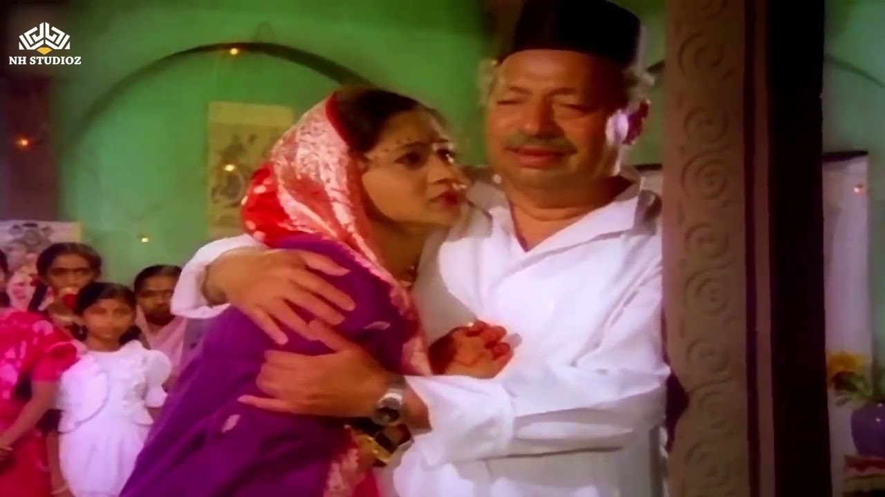 Lek Chalali Sasarala Title song - Marathi Wedding Songs - Marathi Movie - Lek Chalali Sasarla