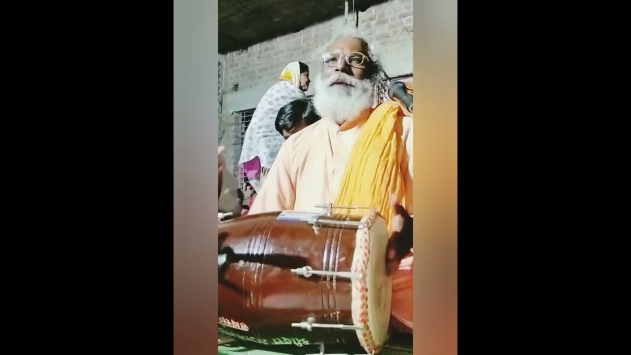 गुरूदेवा हो,दत्तदेवा हो,चरणी ठेवितो माथा!! गुरू महाराज दत्तगिरी महाराज आनंद मठ चांदुर रेल्वे!!🙏🥀