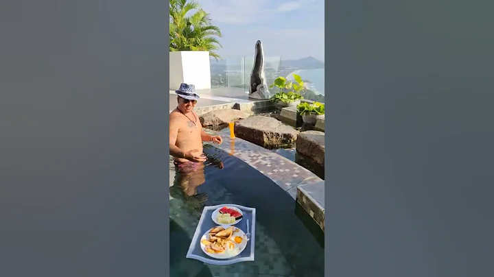 20s of floating breakfast at Skypool Villa