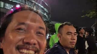 KESERUAN PARA DRIVER OJOL NONTON KONSER band TIPE X DI TVRI JKT, SENIN TGL 30 DES 2024.