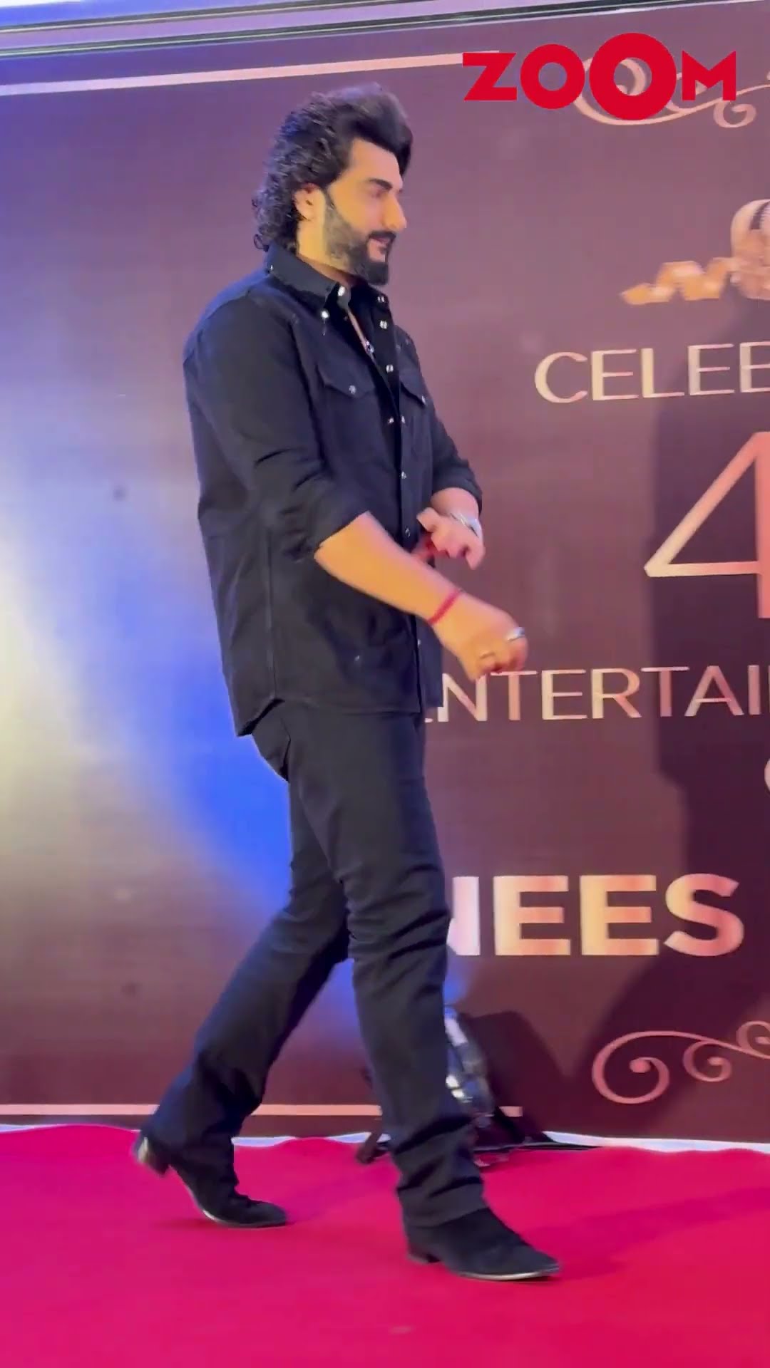 Arjun Kapoor looks DASHING as he poses for the paps at an event #arjunkapoor #shorts