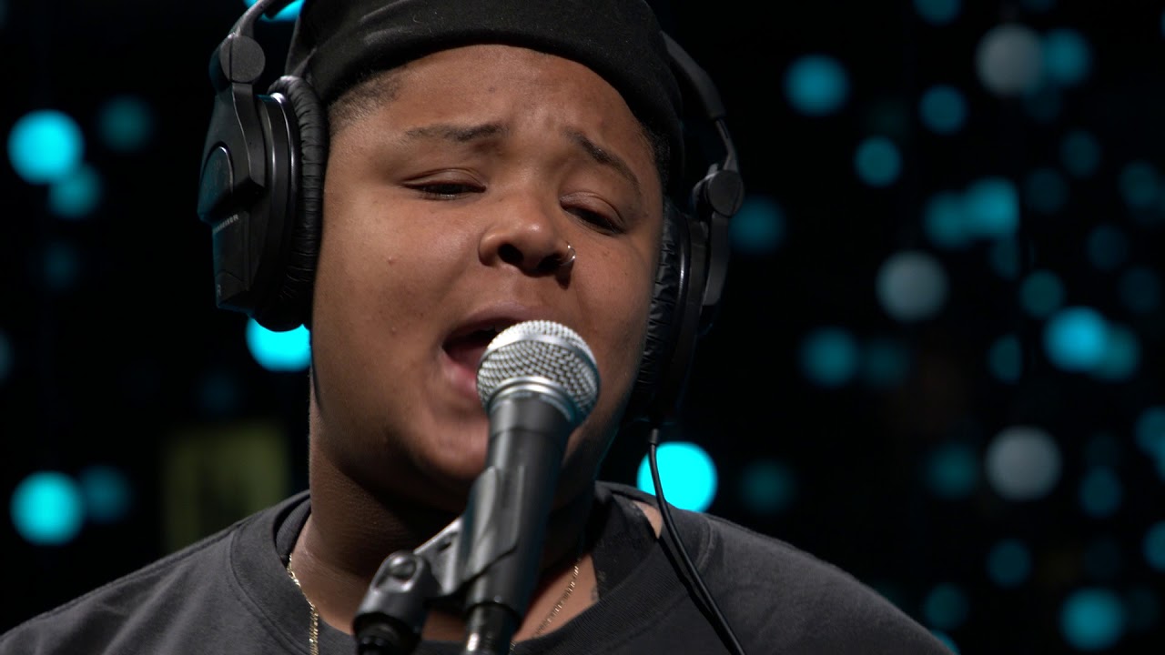 Nappy Nina - Might Not Make It (Live on KEXP) in studio nails
