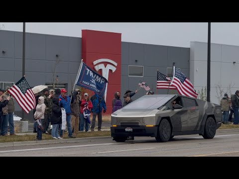 Elon Musk Supporters Counter-Protest “Tesla Takedown” in Meridian, Idaho