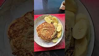 Cooking with me:Banana Oat Panckae🍌🍳