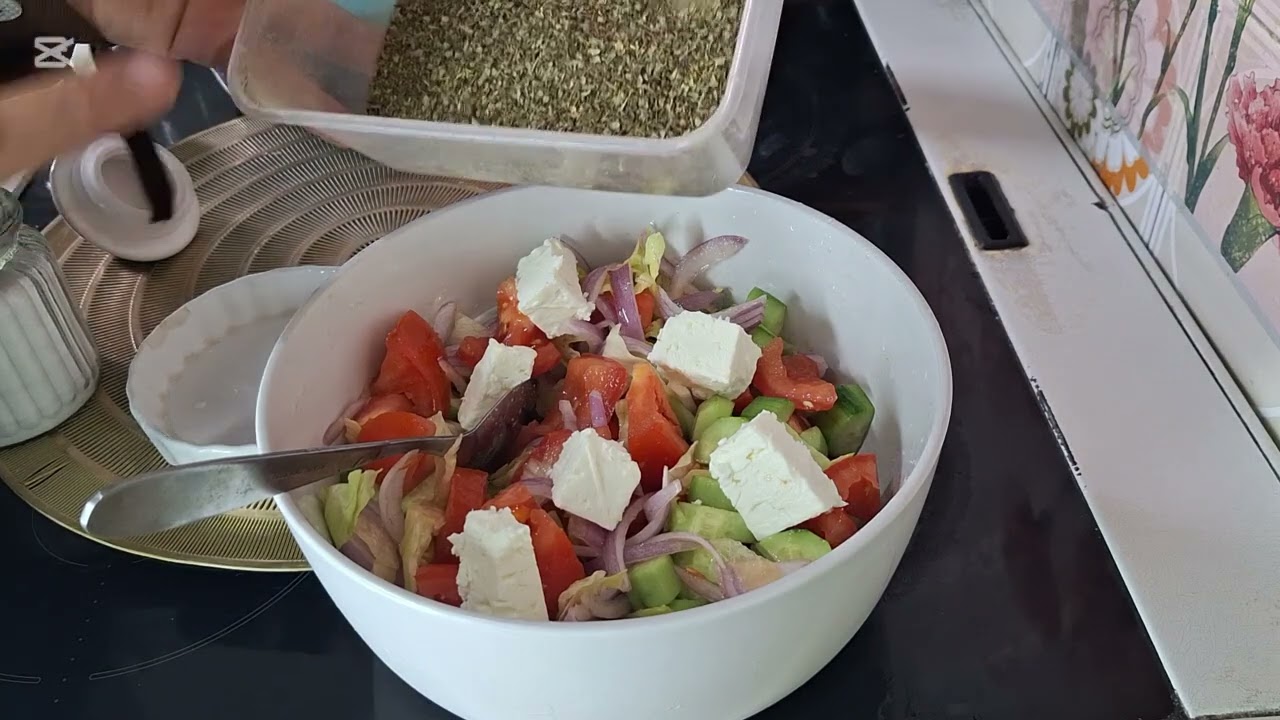 السلطة اليونانية من قلب اليونان 🇬🇷 على اصولها #food #cooking 
