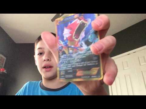 Come rendere false carte Pokemon che sembrano reali