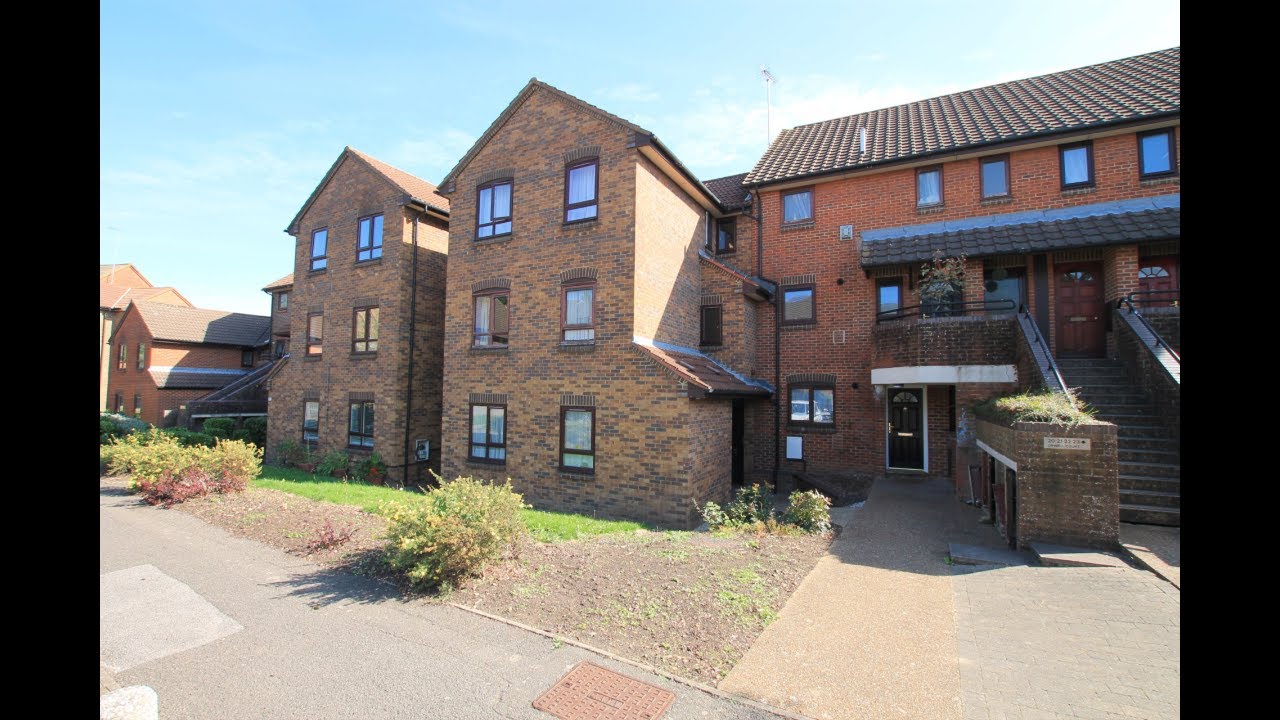 TWO BEDROOM SPLIT LEVEL WITH BALCONY IN WATFORD YouTube