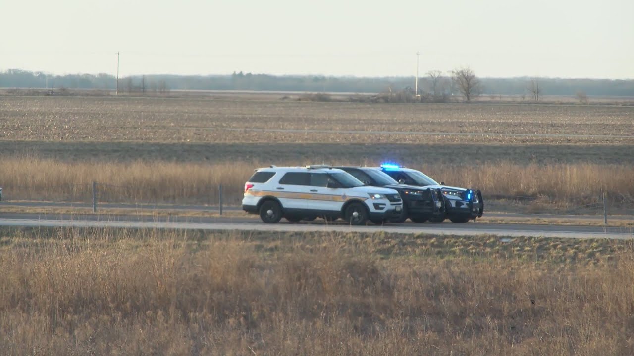 Coroner identifies victim of fatal crash on I-74 - YouTube