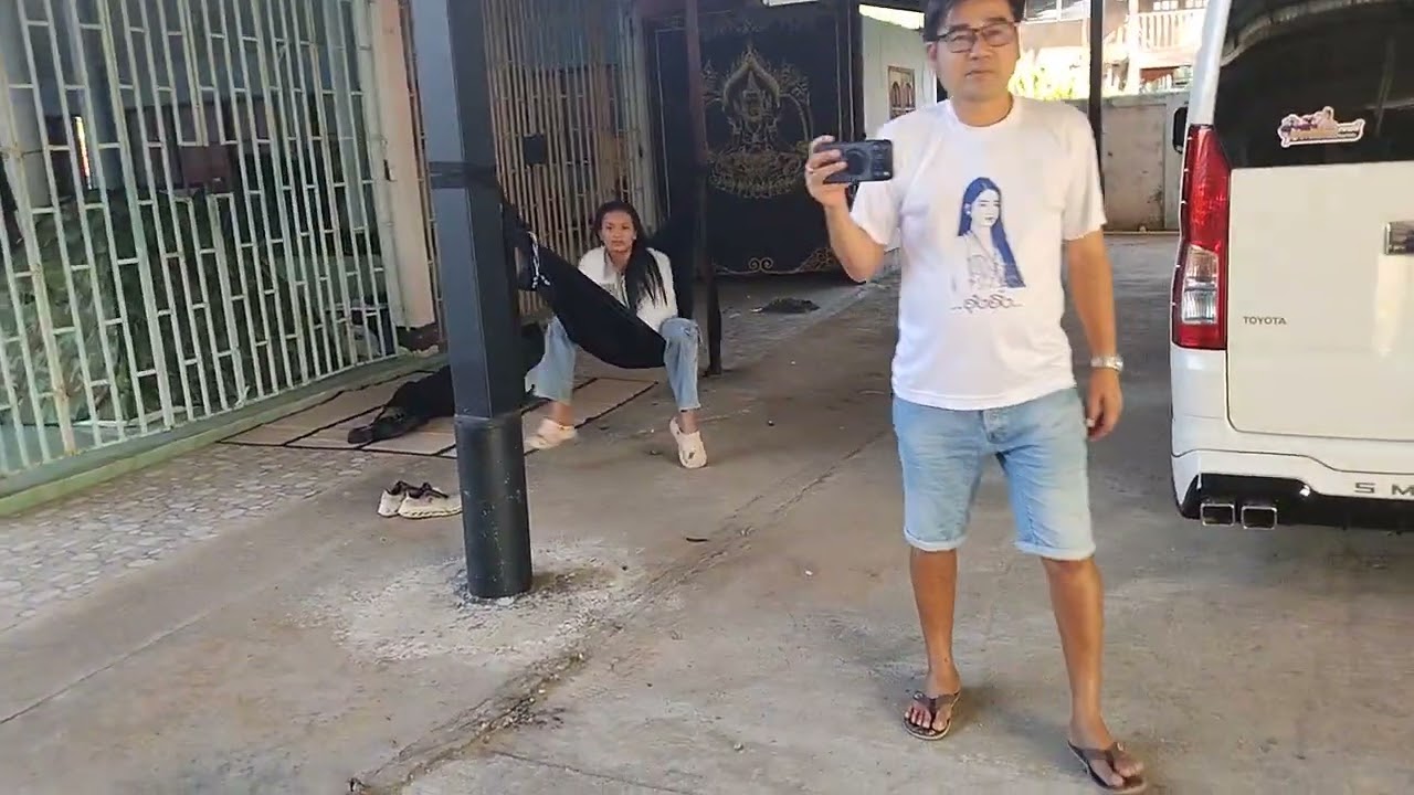 เกิดอะไรขึ้นกับคนดัง