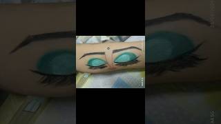 4100Glam Eyes Makeup