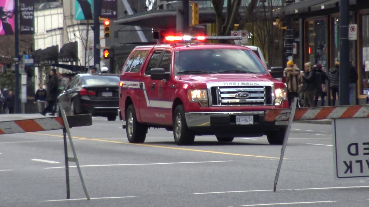 Vancouver Fire & Rescue Services - Medic 4 Responding
