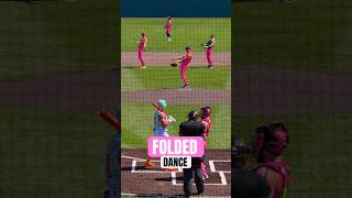 Famous We’re just trying to groove as hard as @kehlani does 😌 #folded #dance #dancetrend #kehlani #sports Wealth