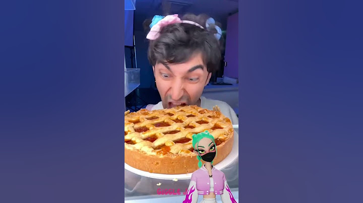 🦋 Did the cockroaches eat the whole cake? Baby is not afraid of insects #iampolar