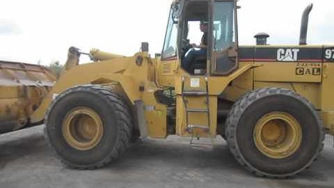 Cat 970F / 1994 -- efficient wheel loader in action