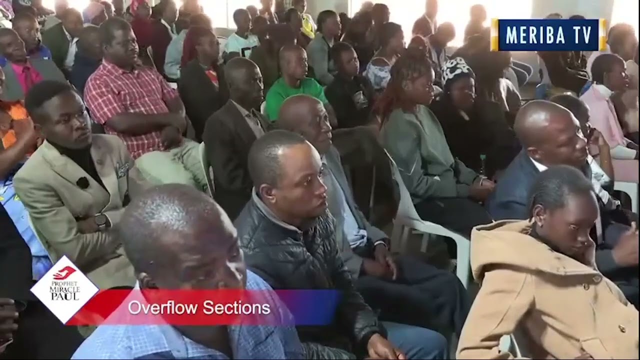 Akawanikidza mudzimai wake ane chikomba, zvinorwadza vana vatatu vese hapana wake murume uyu 