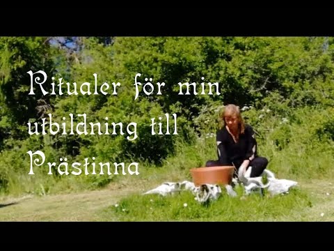 Sitter i portalen på Gotland