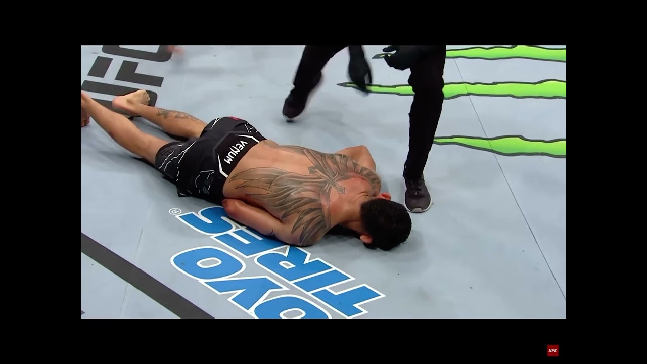 Michael Chandler Knocks out Tony Ferguson and does a backflip