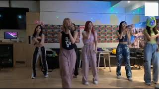 NMIXX singing and dancing 'As If Its your last' & 'Ice Cream' by BLACKPINK