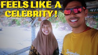 Indonesian Girls Approach Indians for Epic Selfies !