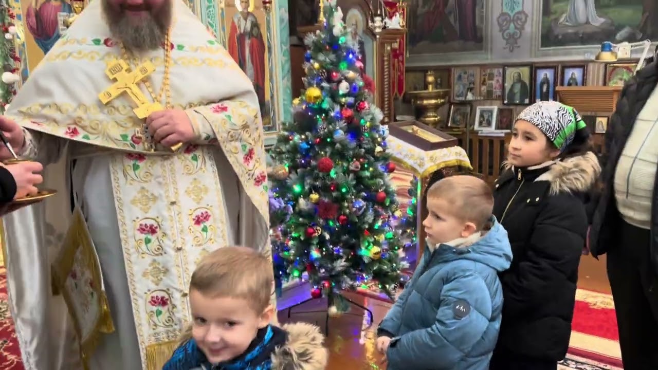 🎄Божественна літургія у день пам’яті святителя Василія Великого,дня тезоіменитства настоятеля храму.