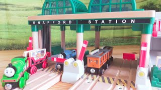トーマス木製レールシリーズ、アニーとクララベルのナップフォード