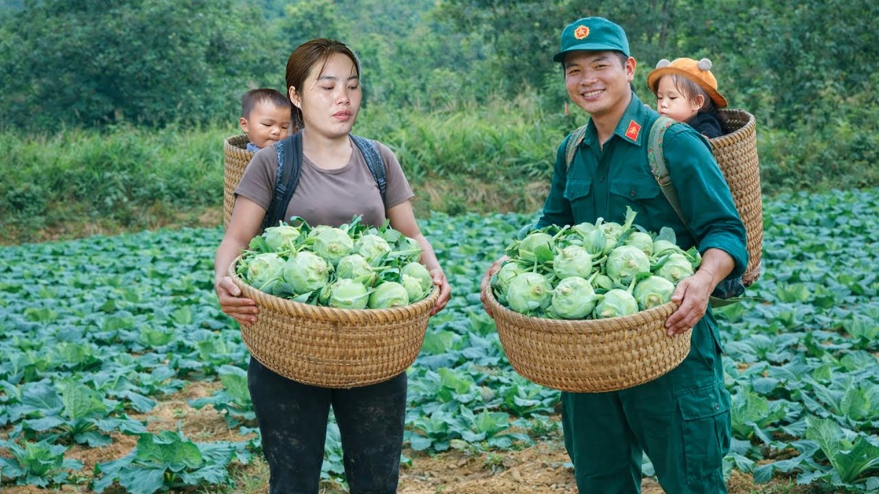 收割蔬菜，捕魚給兩個孩子煮魚粥，剩下的拿到市場去賣。