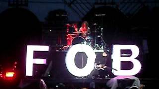 Fall Out Boy (live)- Thriller